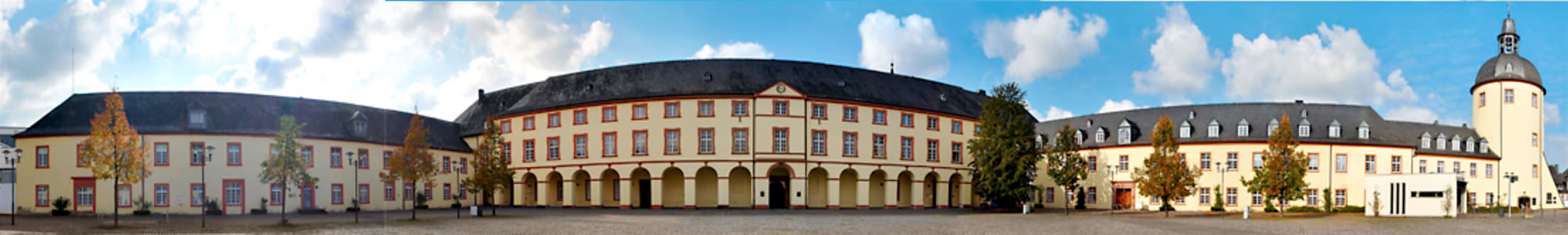 unteres_schloss_pano